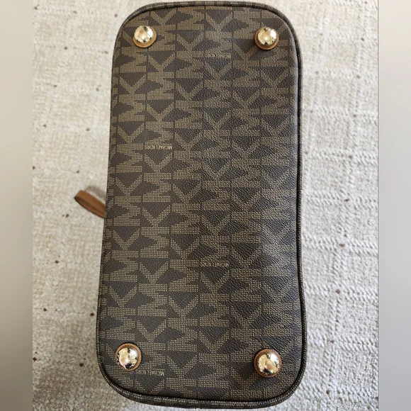 Michael Kors Jet Set Bag Purse 35S6GTTT3B Brown Tan Beige Cream Gold MK Logo - Picture 7 of 9